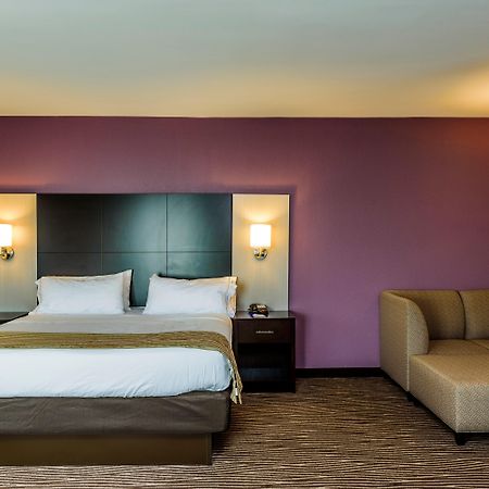 Holiday Inn Express & Suites Cheektowaga North East By Ihg 외부 사진