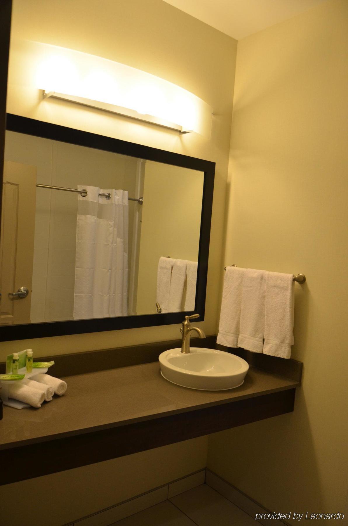 Holiday Inn Express & Suites Cheektowaga North East By Ihg 외부 사진